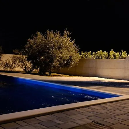 Mb House Villa Galovac (Zadar)